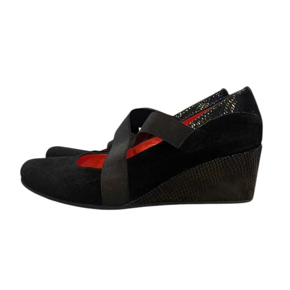 Aquatalia Heels - image 2