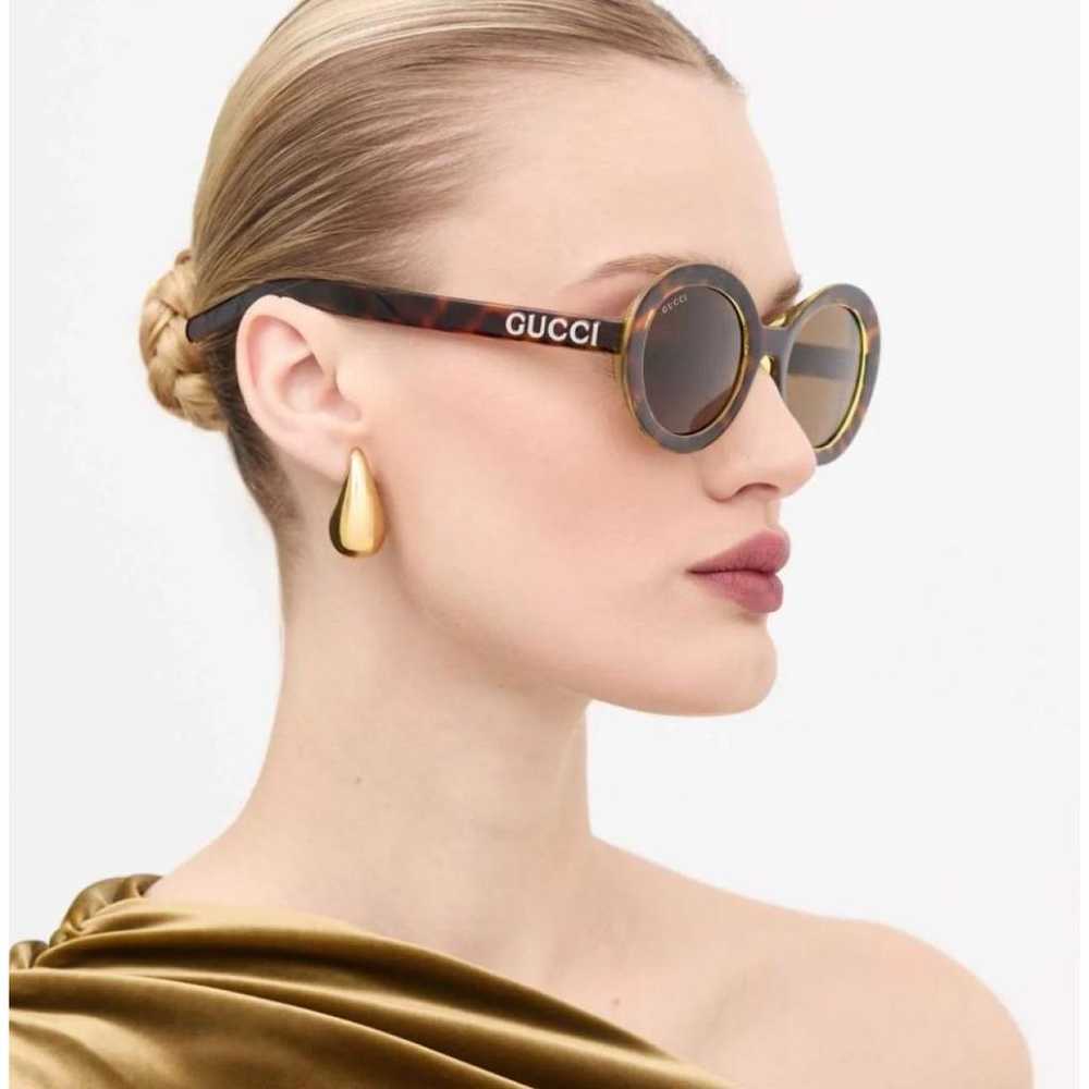 Gucci Oversized sunglasses - image 2