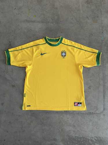 Nike × Soccer Jersey × Vintage Nike Brazil Soccer 