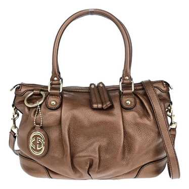 Gucci Sukey leather handbag