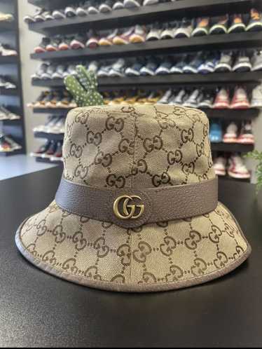 Gucci GUCCI GG Marmont Supreme Monogram Bucket Hat