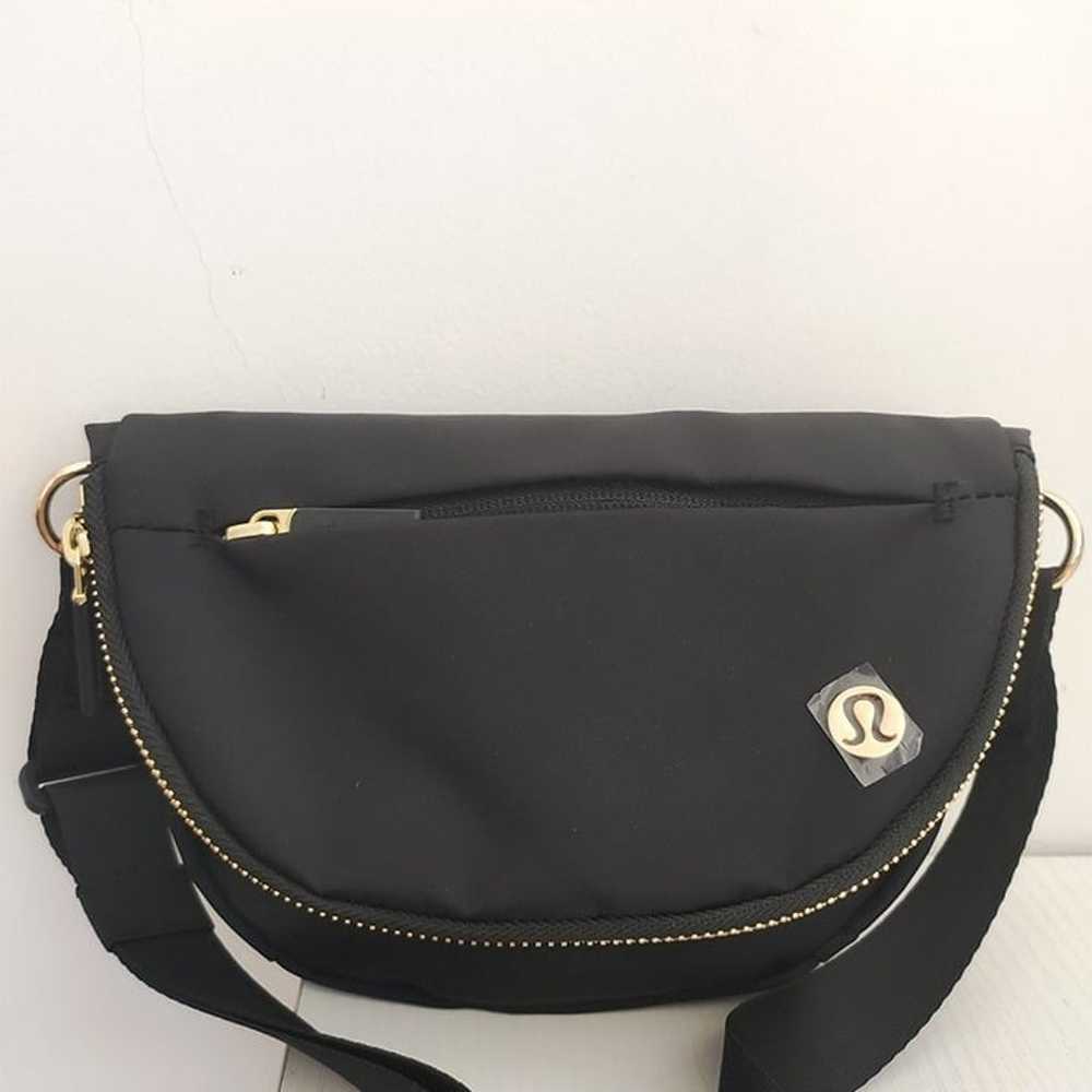 Lululemon All Night Festival Bag 2 L (Black/Gold … - image 5