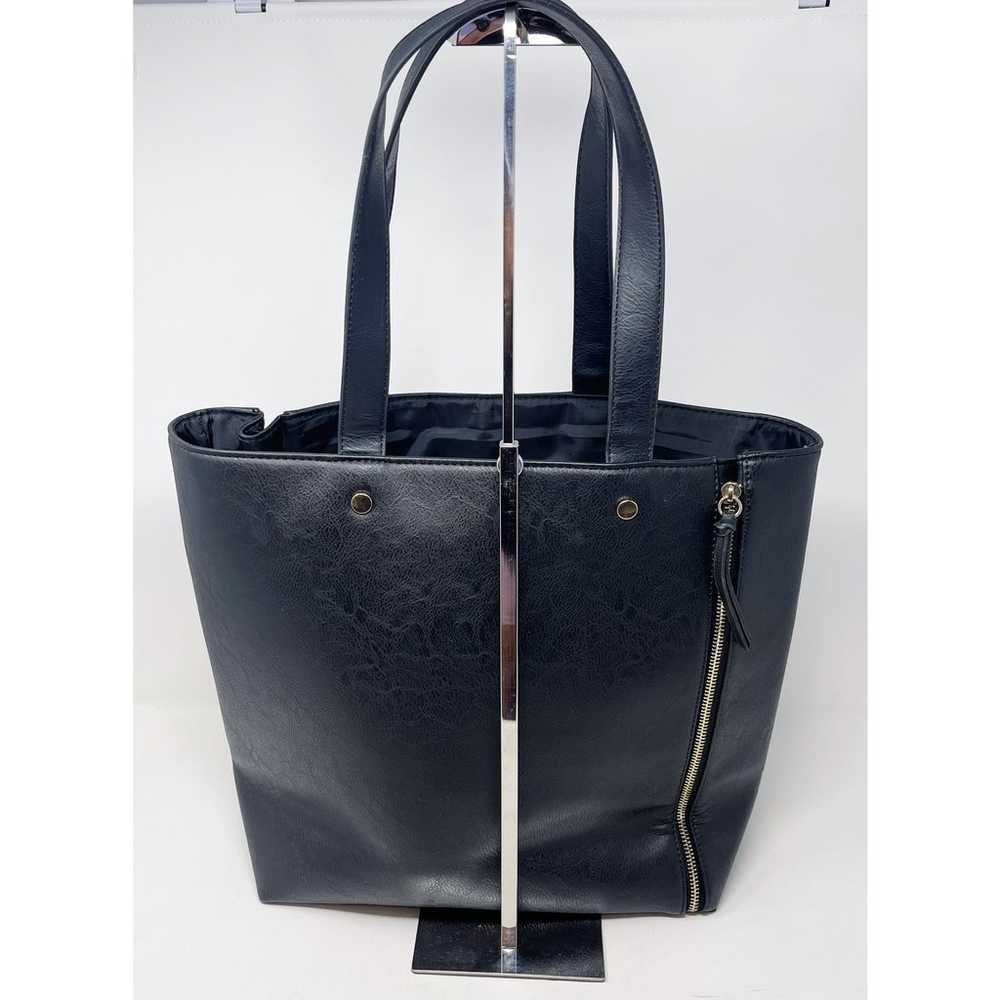 Neiman Marcus Black Large Leather Tote Bag Zipper… - image 2