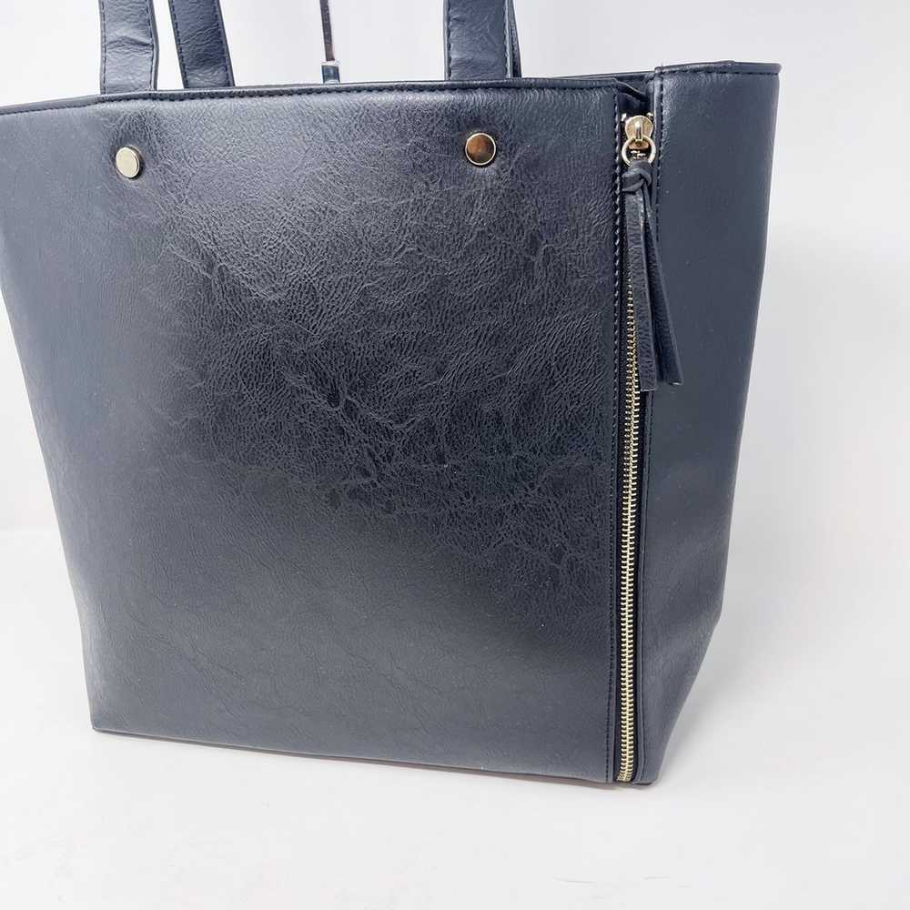 Neiman Marcus Black Large Leather Tote Bag Zipper… - image 5