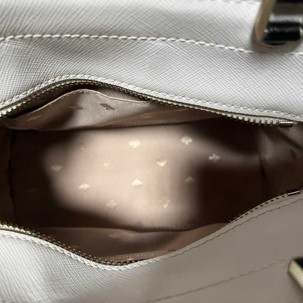 kate spade Handbag White/Beige Synthetic Leather - image 3