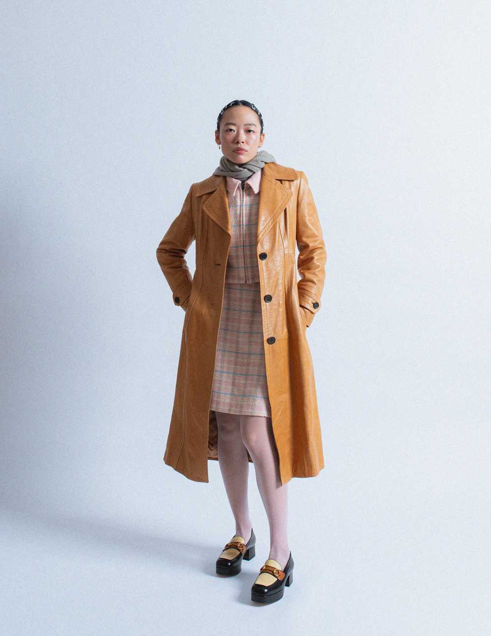 Loewe vintage caramel leather trench coat - image 2