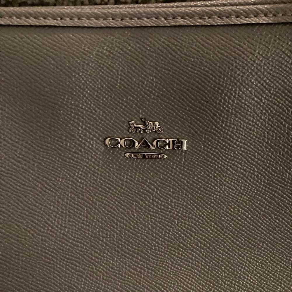 Used Once! Like Brand New! COACH Pebble Leather L… - image 3