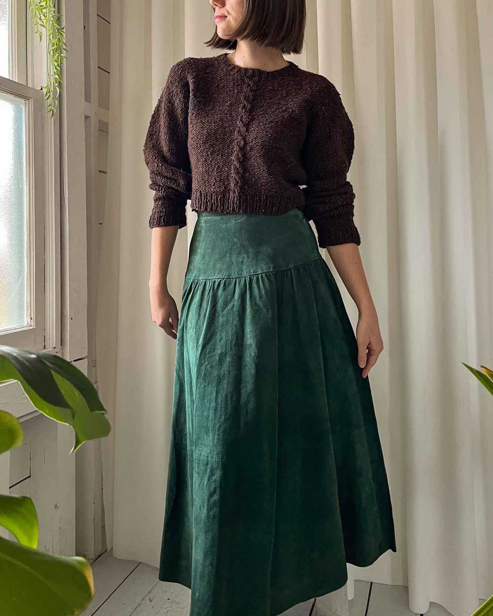 80s Green Suede Midi Skirt - image 3