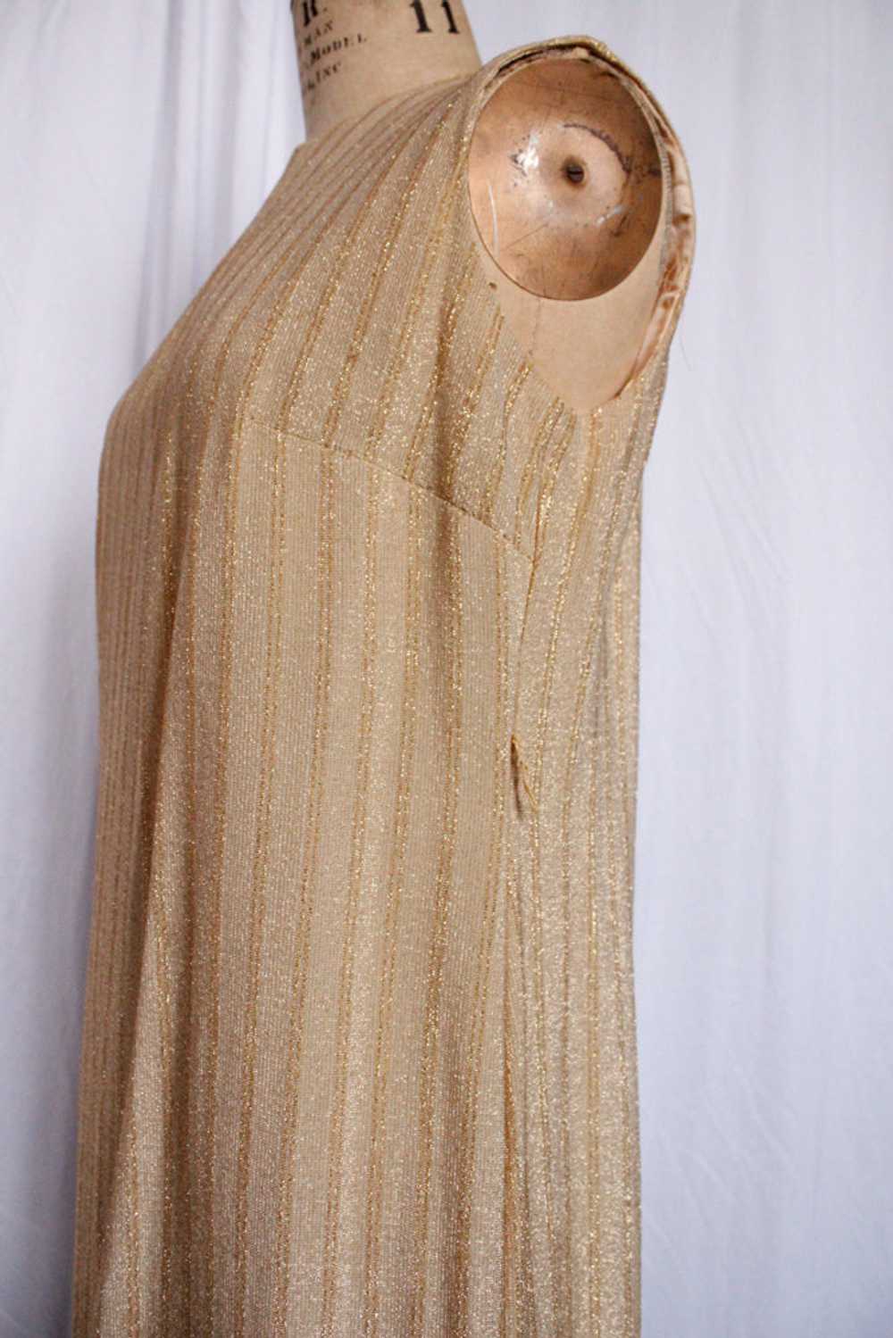 1960s Gold Lurex Shift Dress - M/L - image 5