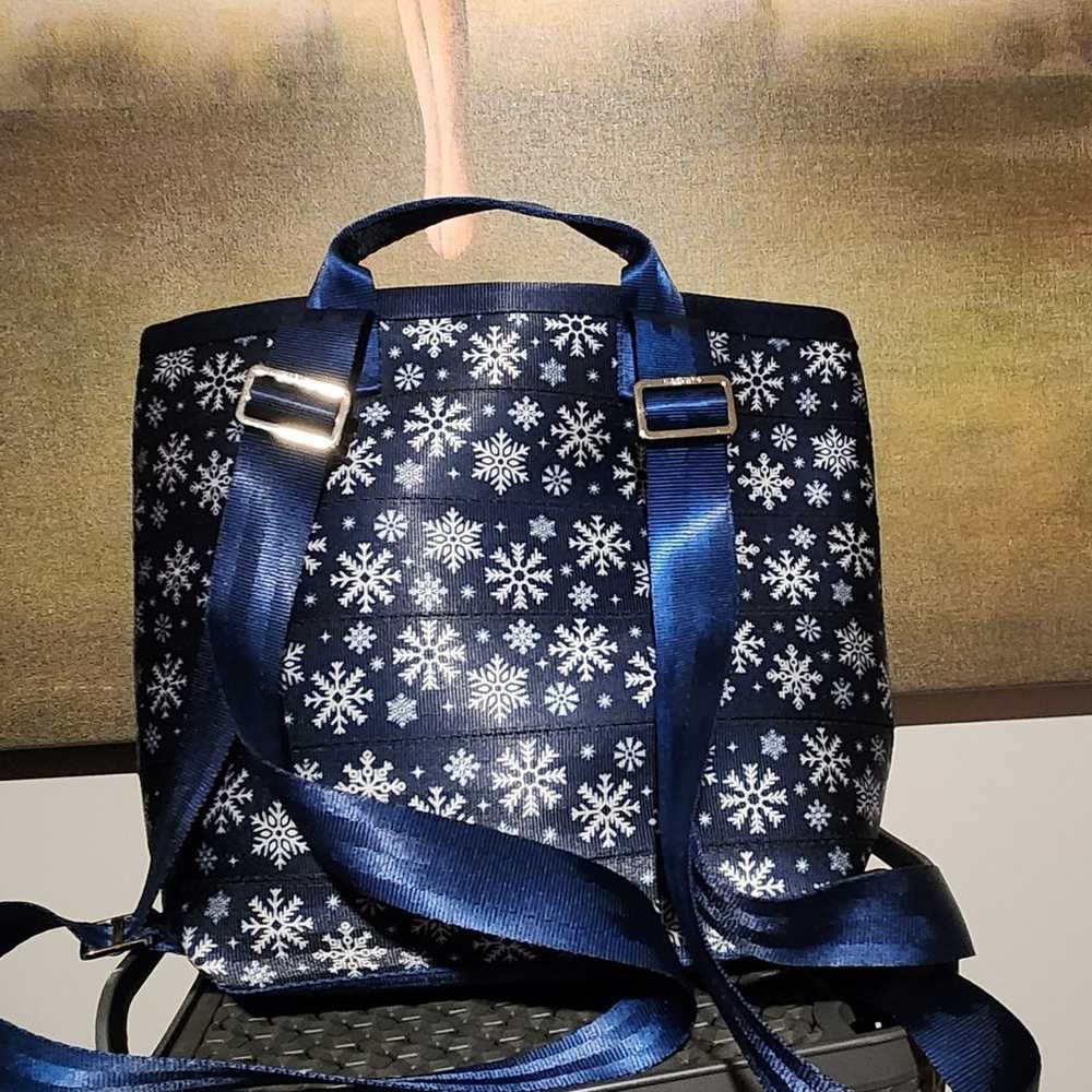 Harveys Snowflake Backpack - image 2