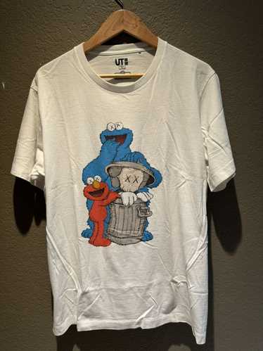 Kaws × Uniqlo Kaws x Sesame Street x Uniqlo Elmo T