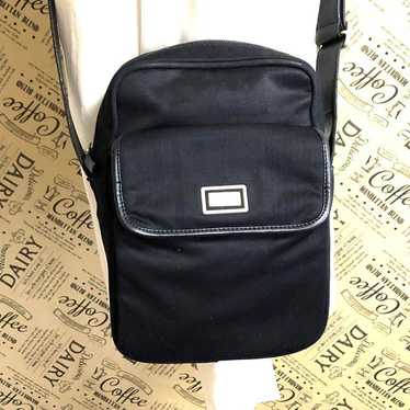 Burberry Shoulder Bag Vertical Pouch Black FN89 - image 1