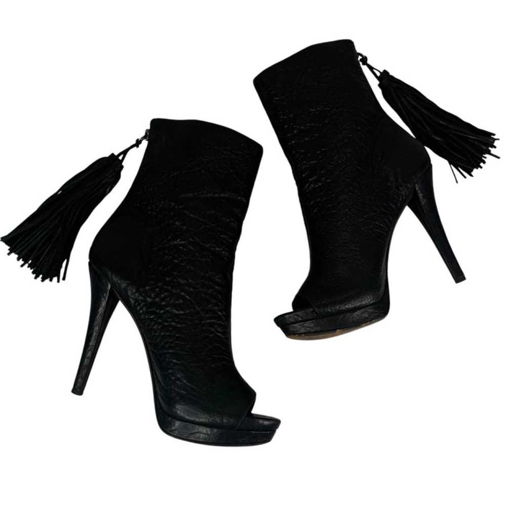 Vera Wang Leather boots - image 11