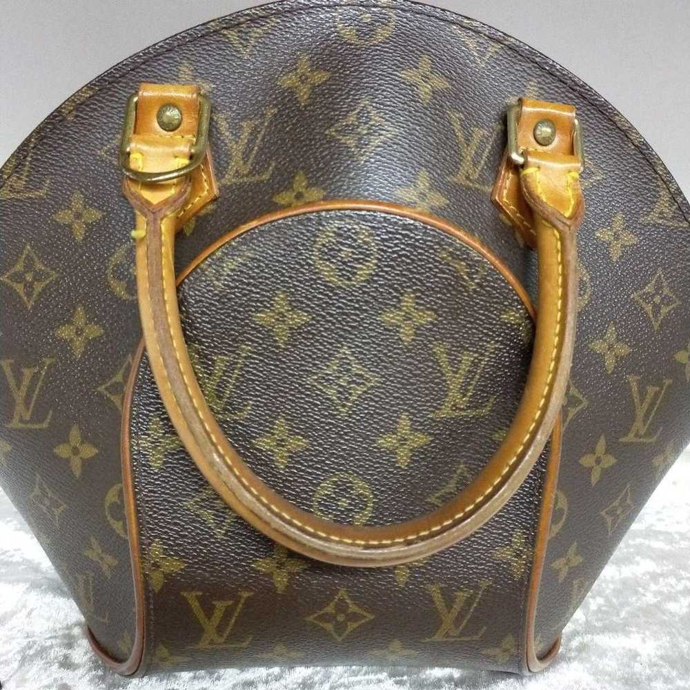 MA46 LOUIS VUITTON Louis Vuitton Ellipse Handbag - image 2