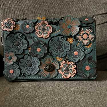 Coach 21585 Dinky 24 Tea Rose - image 1