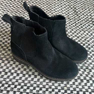 Crown Vintage Karina Chelsea Boot - image 1