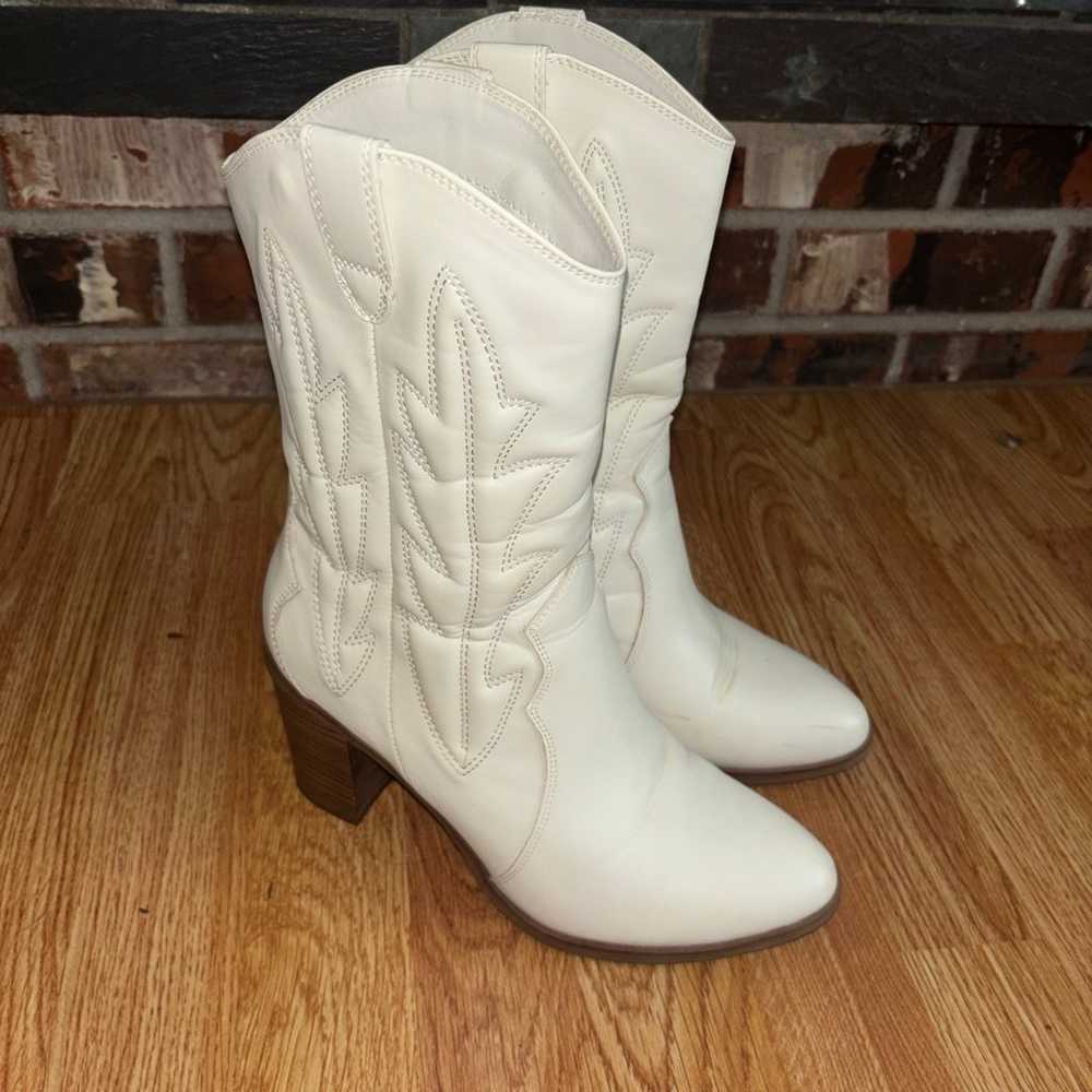 White MIA boots - image 1