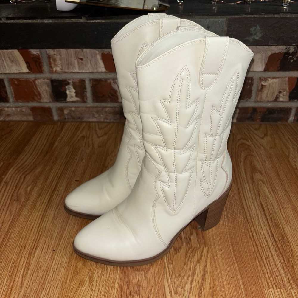 White MIA boots - image 2