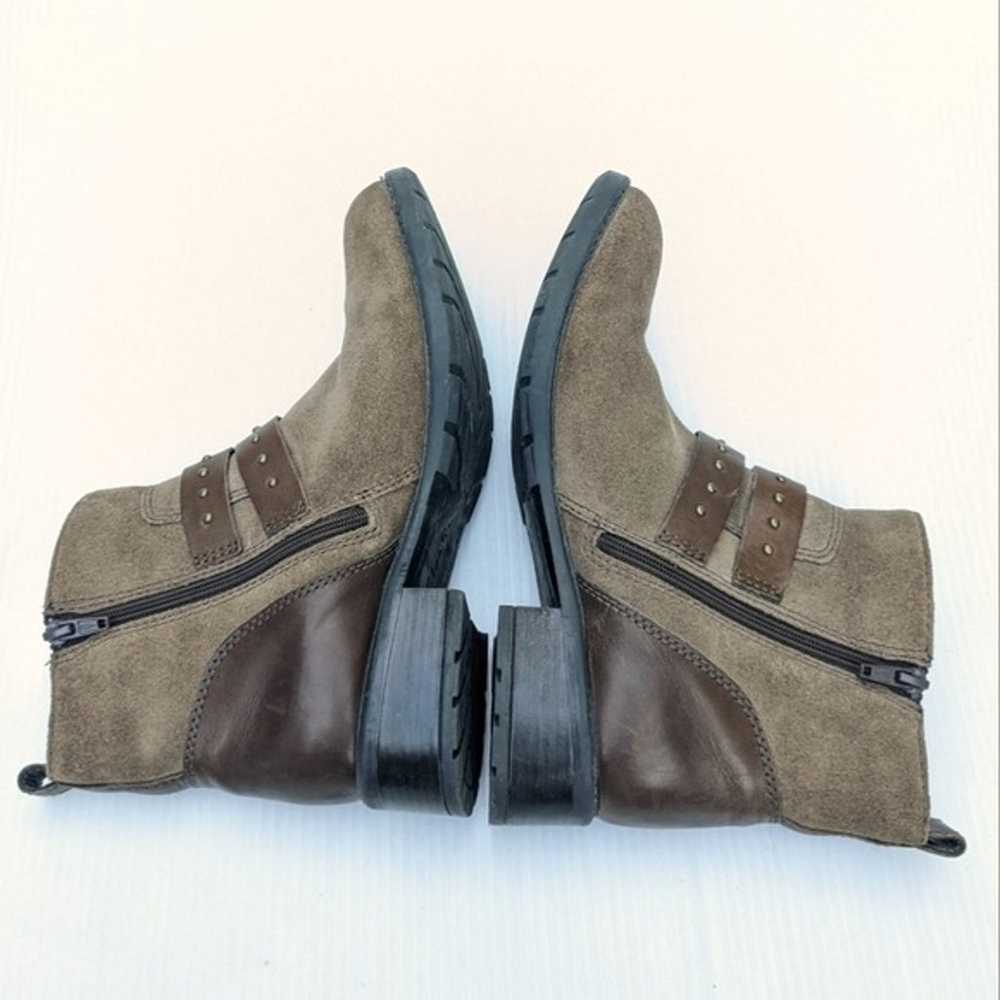 CLARKS Artisan Swansea Grove brown suede studded … - image 3