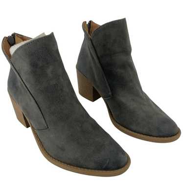 Qupid Gray Ankle Booties Size 8.5 Women's Preowned