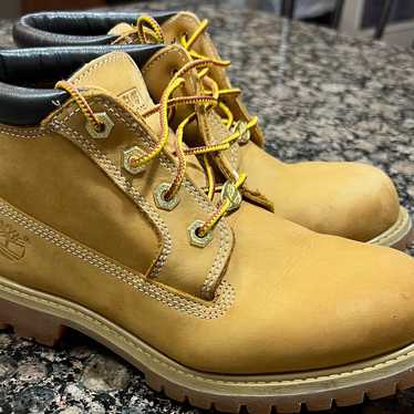 Women’s Timberland Nellie Waterproof Boots Size 7… - image 1