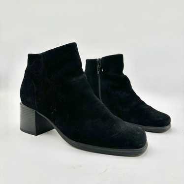 White Mountain Black Leather 90's Y2K Chunky Heel 