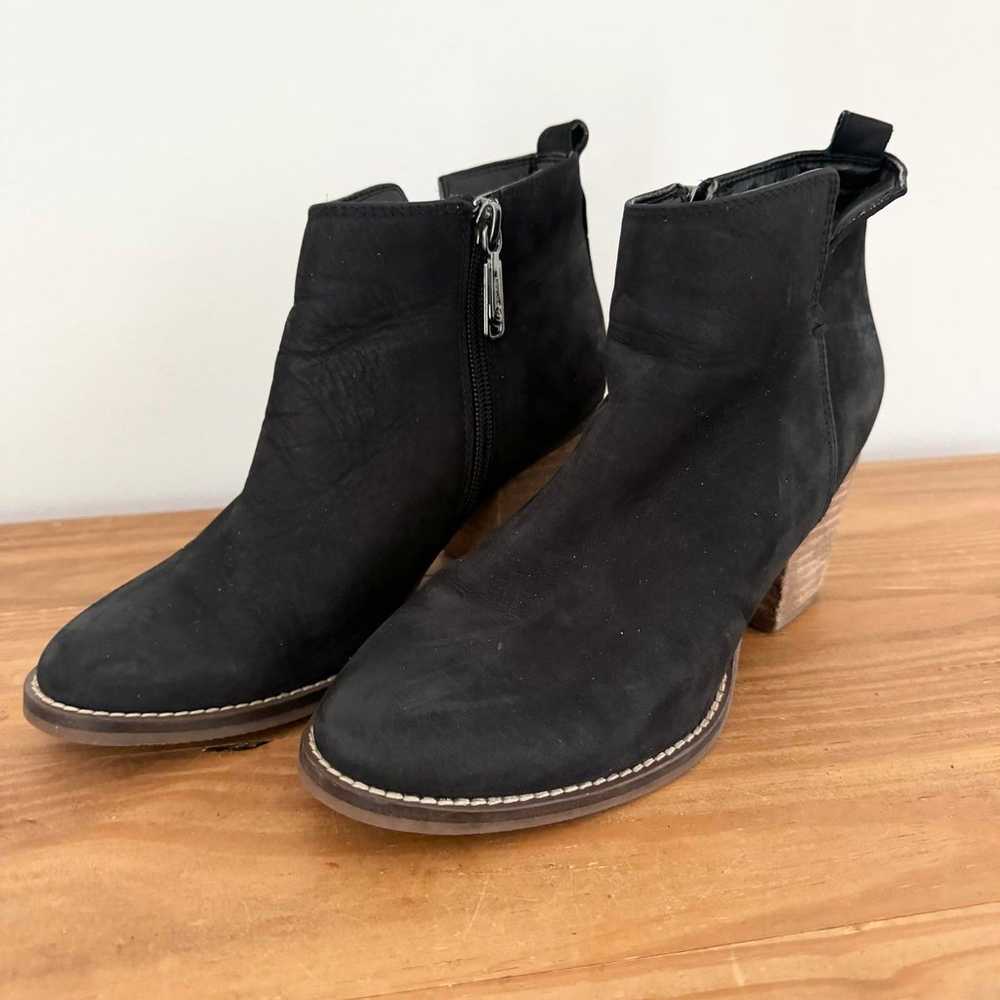 Blondo Size 6 Chic Black Leather Ankle Boots with… - image 1