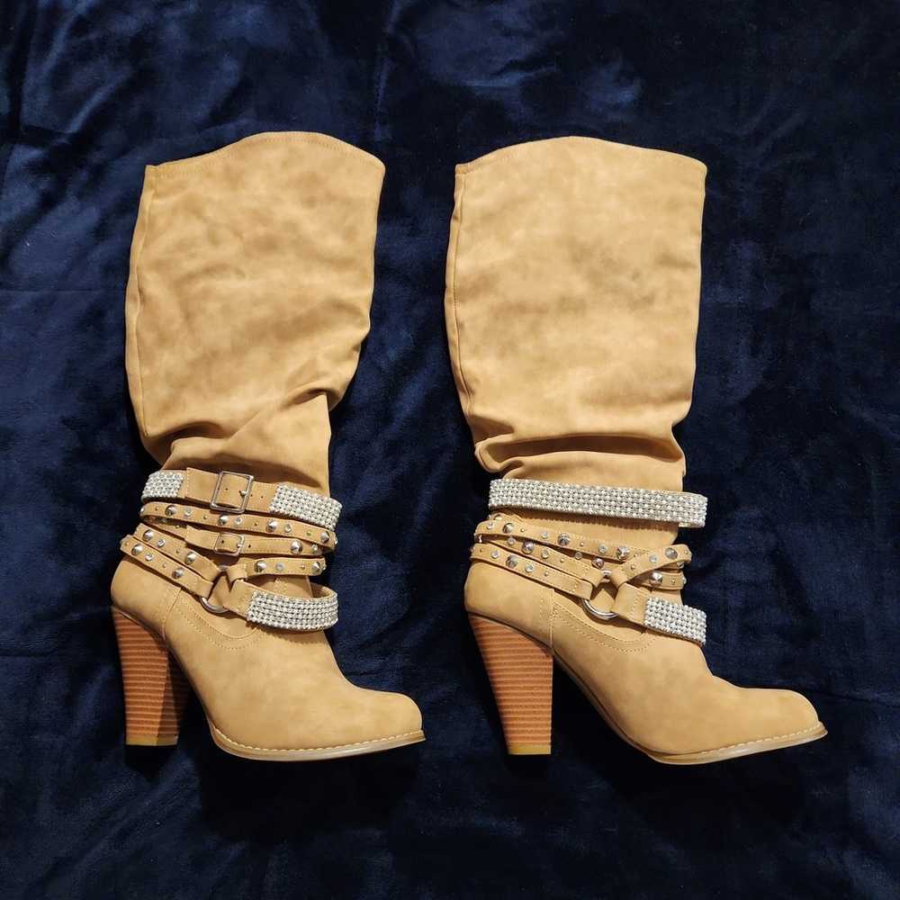 Venus Fasion Boot Nude 8.5 - image 1