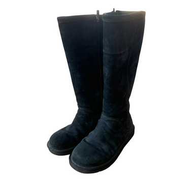 Tall hotsell Ugg Boots - size 8 (greenfield)