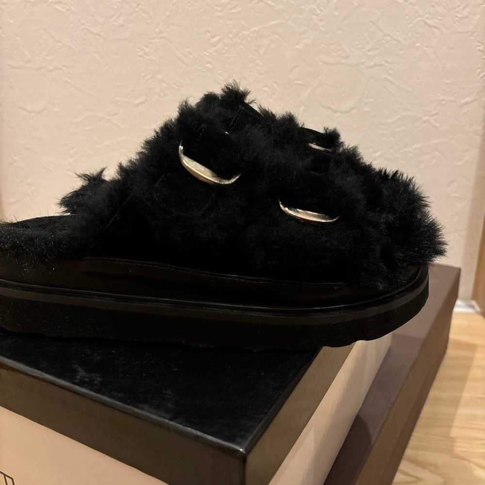 MOHI Fur Sandals - image 5