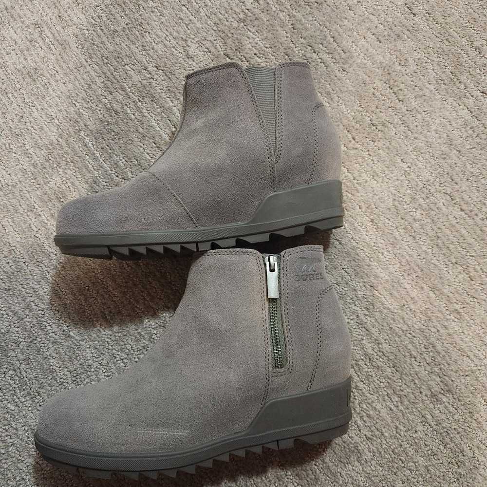 Sorel Evie II gray booties - image 2