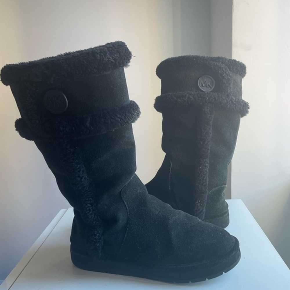 Michael Kors Boots sherpa lining Size 7-black - image 1