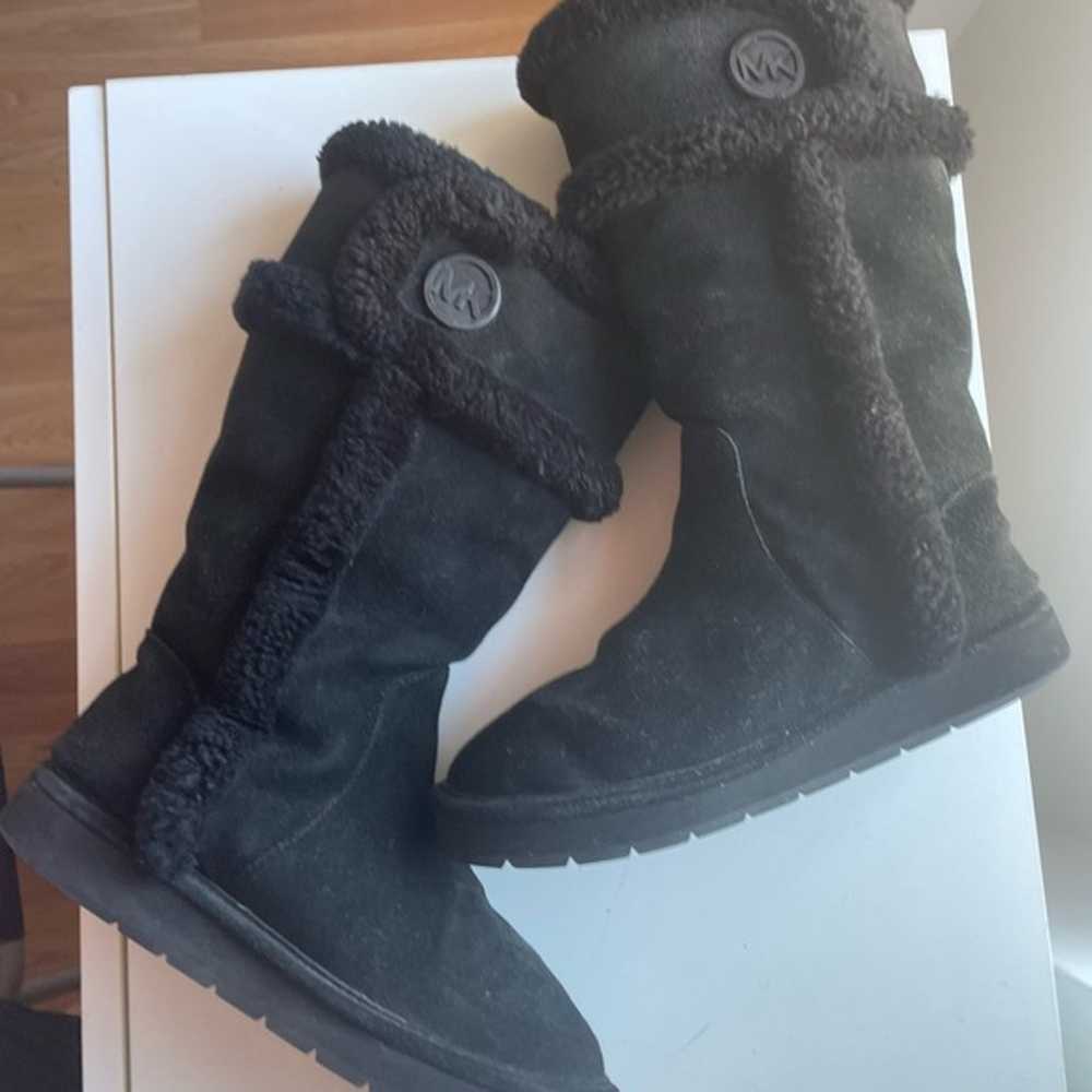 Michael Kors Boots sherpa lining Size 7-black - image 9