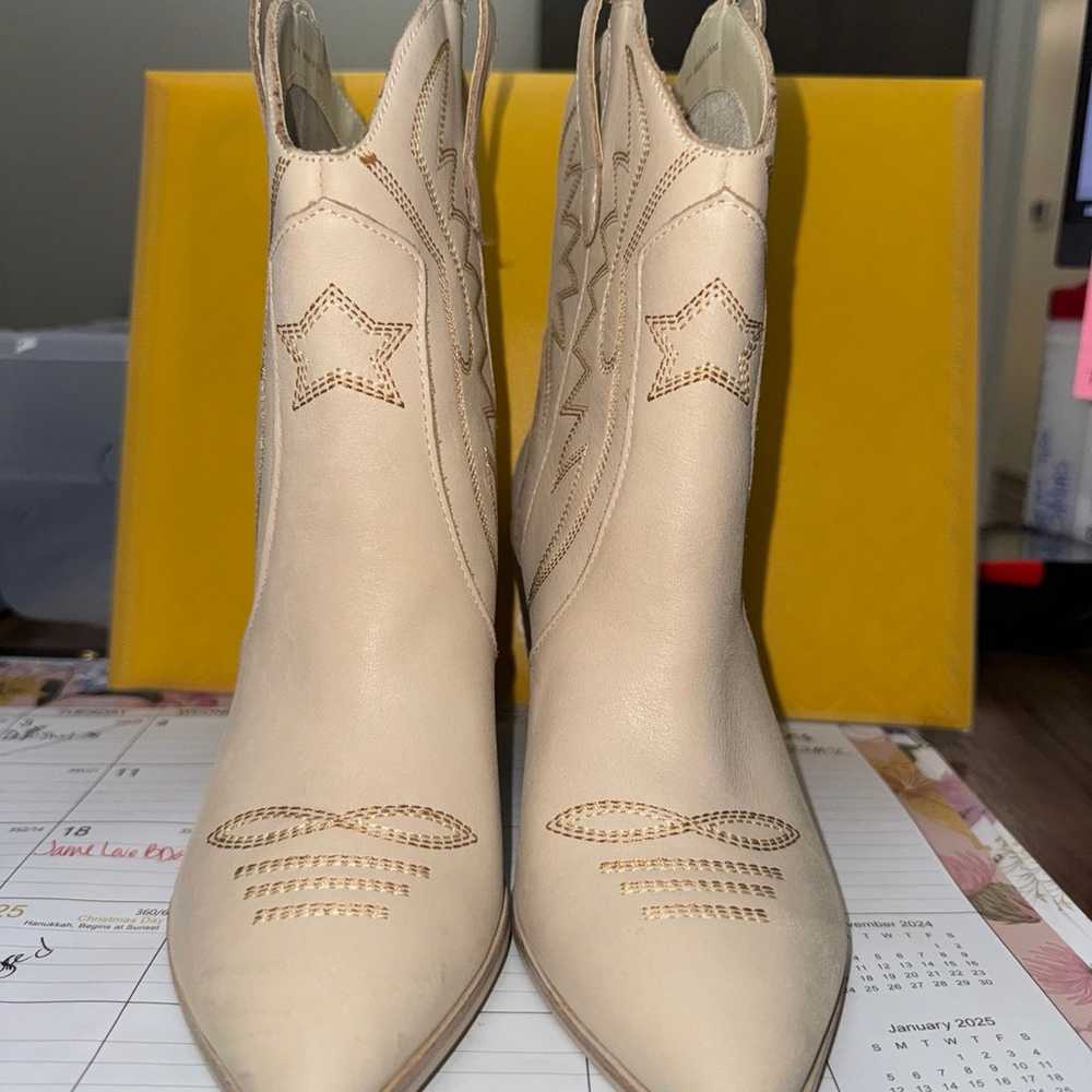 Dolce vita ankle boots  sand color size 6 like new - image 1