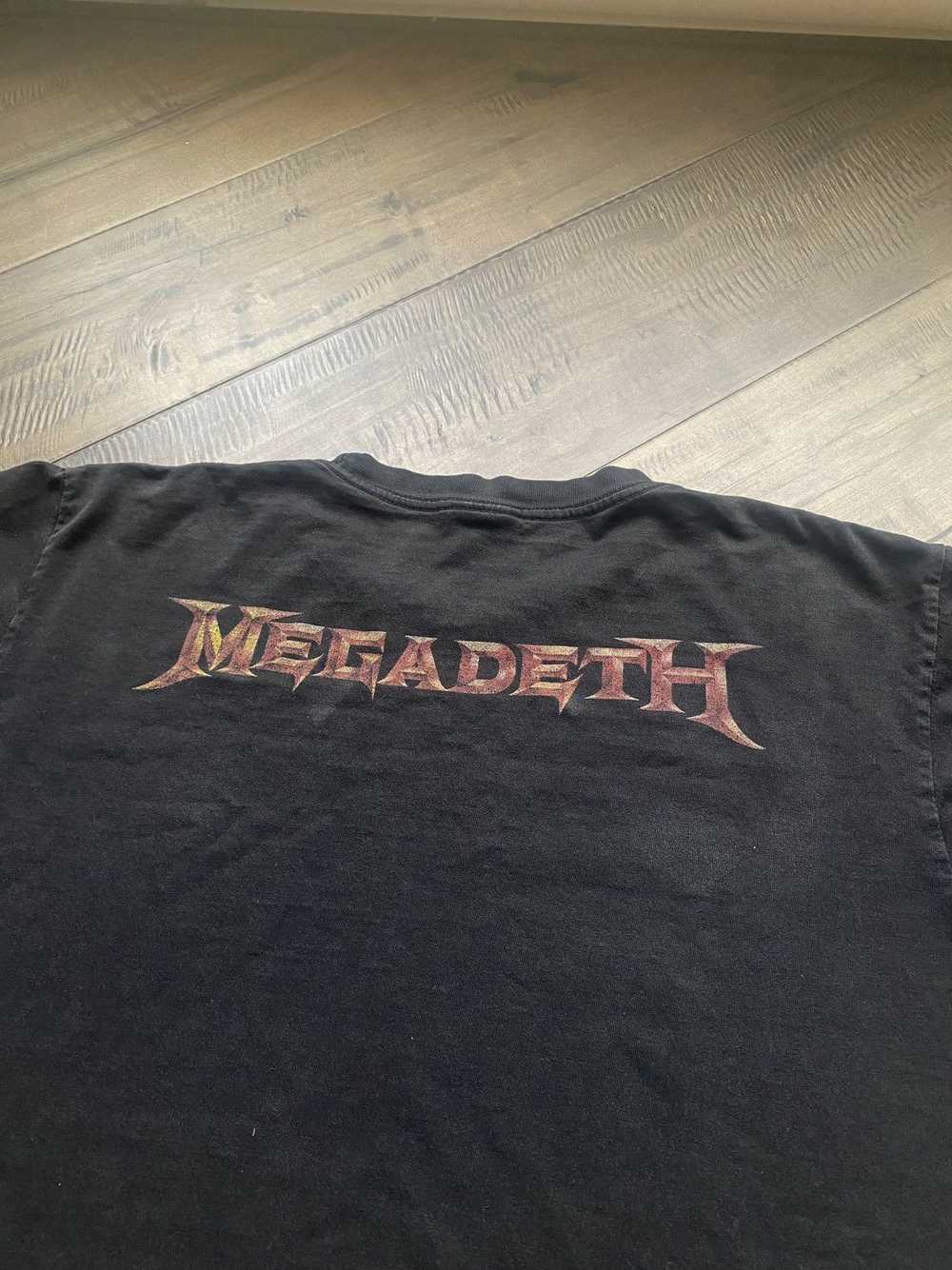 Band Tees × Rare × Vintage 2004 Megadeth Peace Se… - image 3