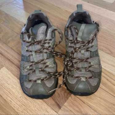 Merrill Hiking Boots