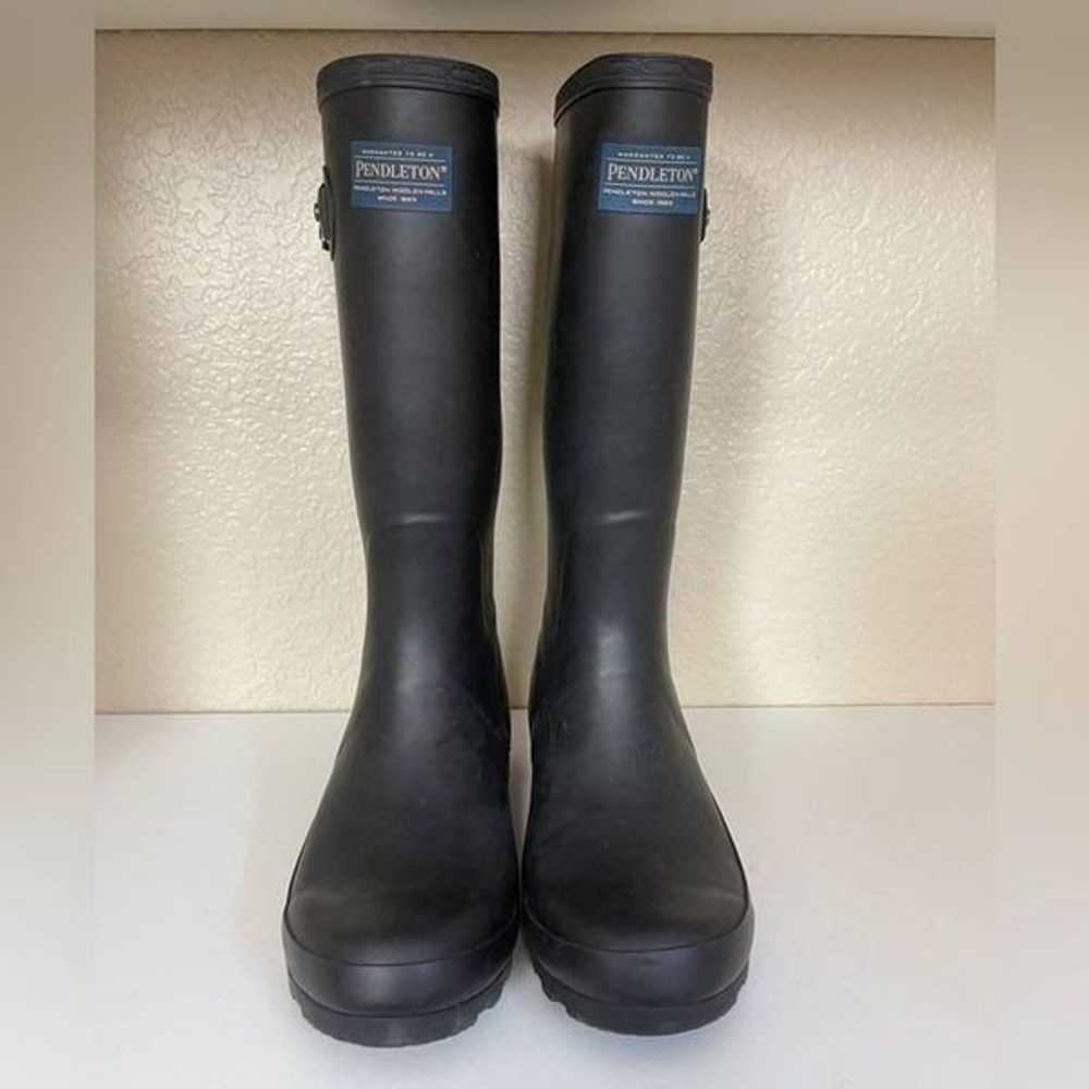 Black Pendleton classic rubber boots, size 8 - image 3