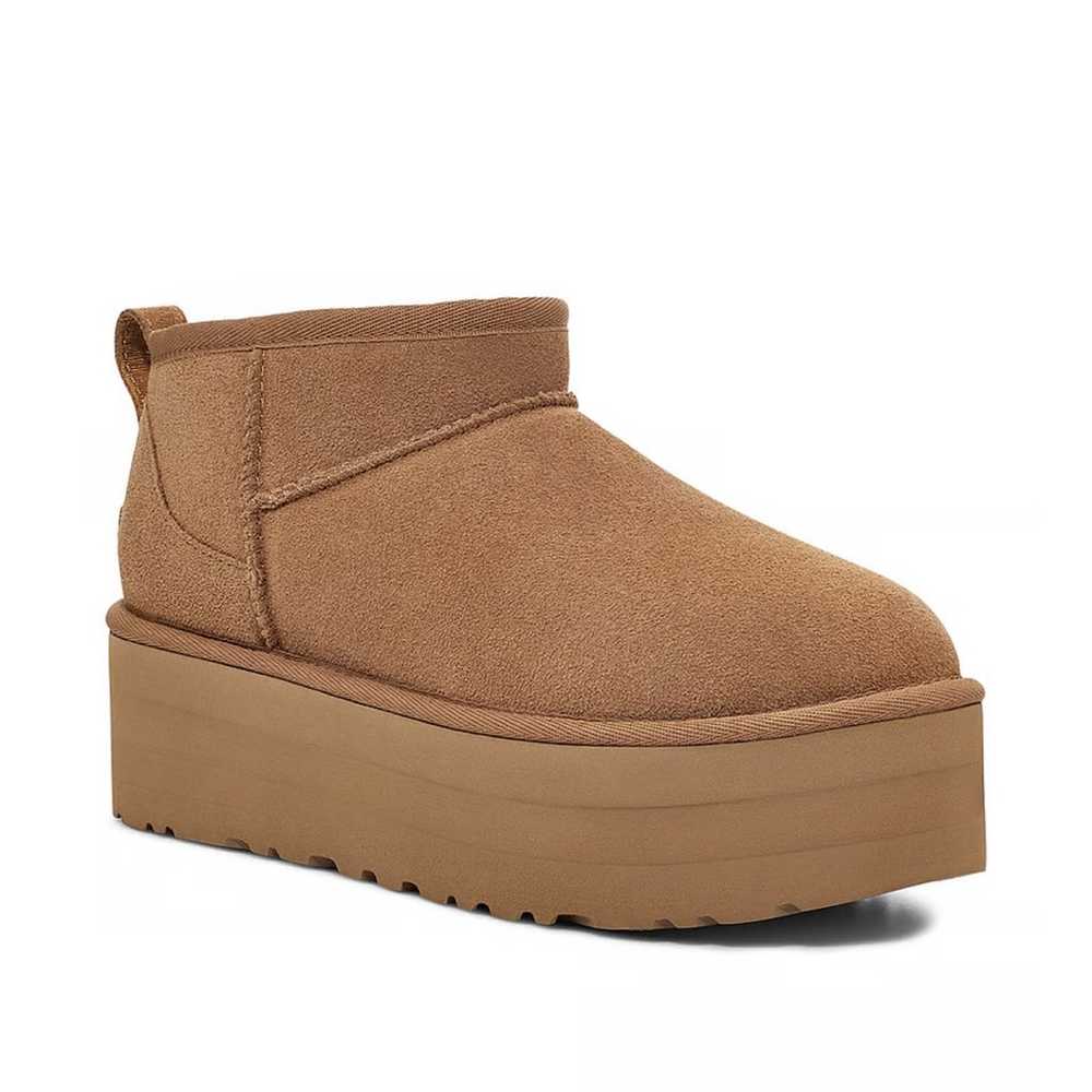 Women’s Ugg - image 3