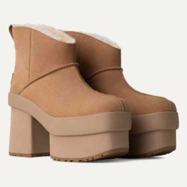 UGG New Heights Platform Mini - image 1