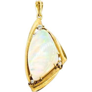 Stunning Opal & Diamond Pendant in 18k Yellow Gold