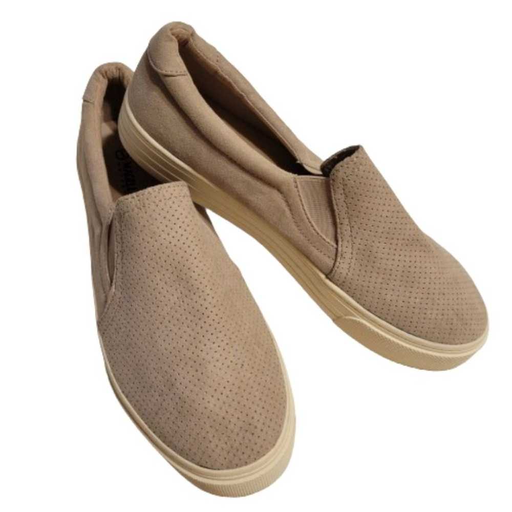 Magellan  women's tan Faux Suede Slip On Shoes si… - image 3