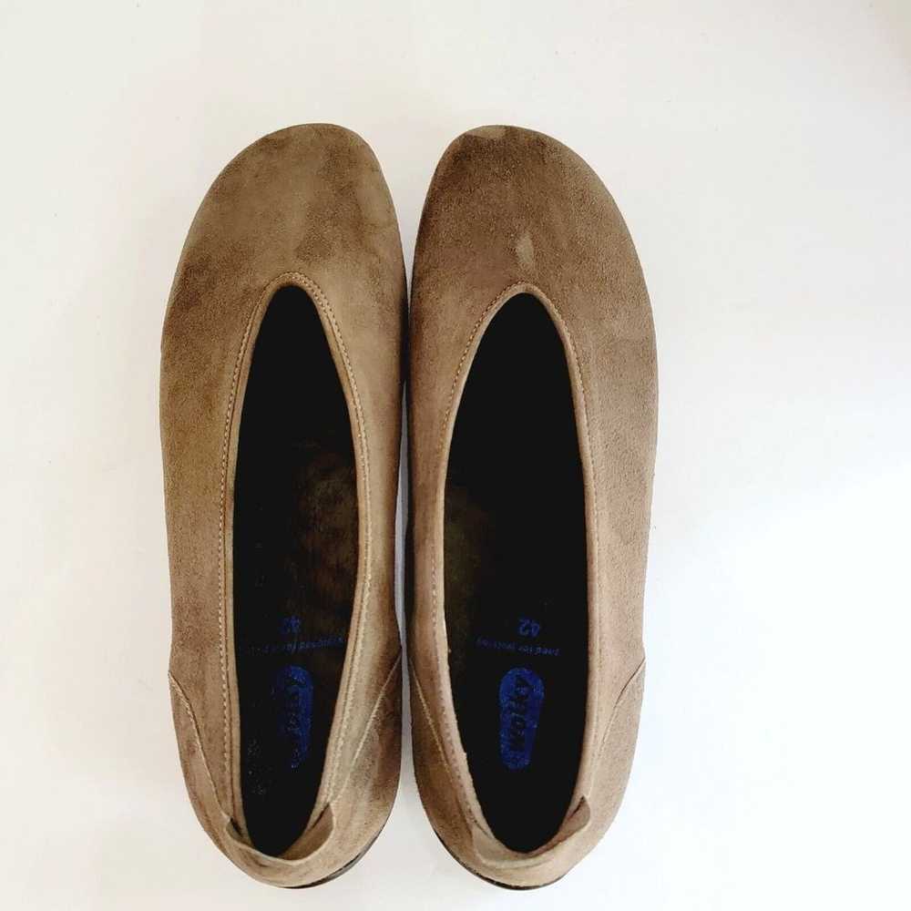 Wolky Taupe Suede Ballet Flats Slip On Shoes Wome… - image 8