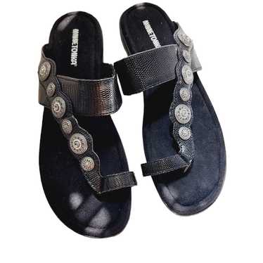 MINNETONKA JEWELED BLACK / SILVER SANDALS SIZE 12