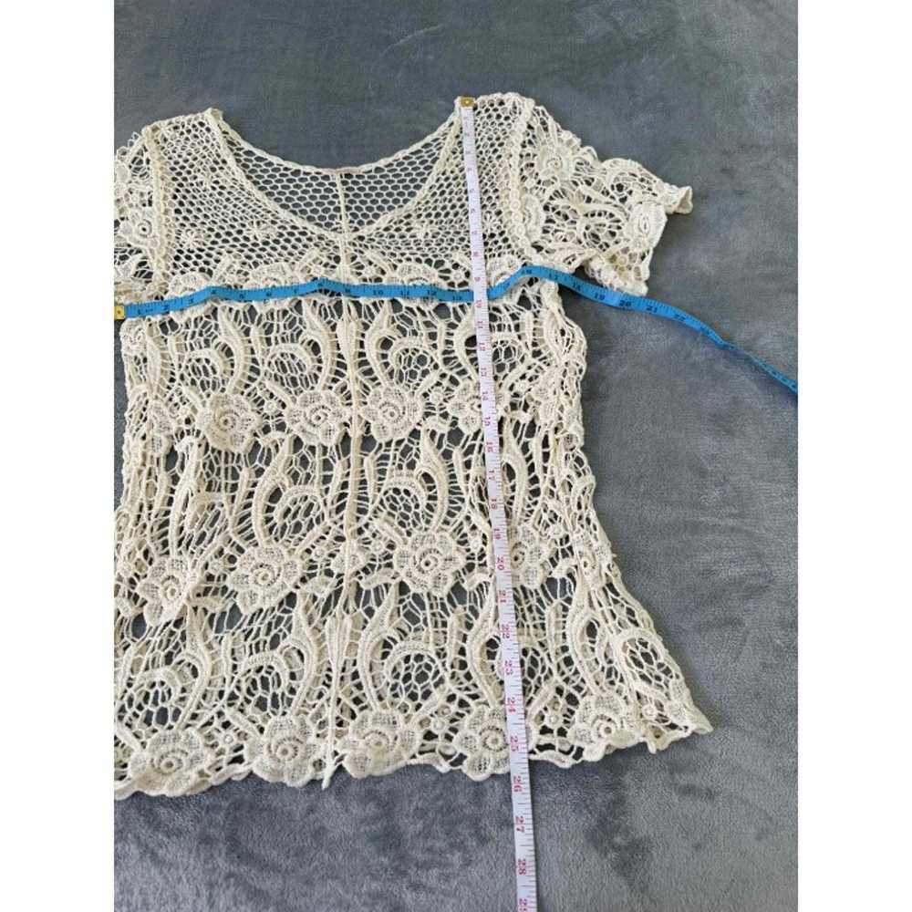 Cream Lace Floral Pattern Short Sleeved Womens To… - image 2