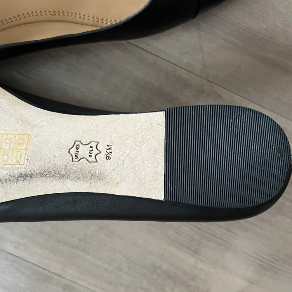 Tory Burch Chelsea black cap toe logo flats in 9.5 - image 5