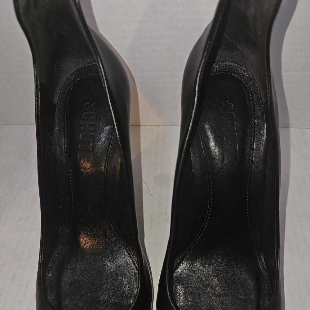 Schutz Amal Silver Captoe Black Leather Pumps Sz 7 - image 2