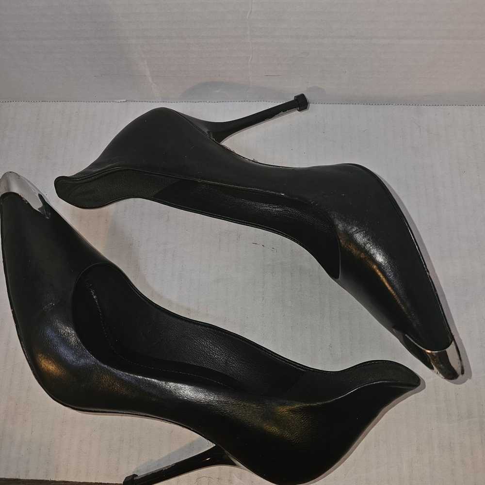 Schutz Amal Silver Captoe Black Leather Pumps Sz 7 - image 7