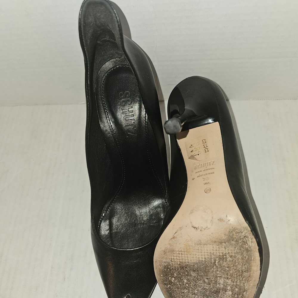 Schutz Amal Silver Captoe Black Leather Pumps Sz 7 - image 9