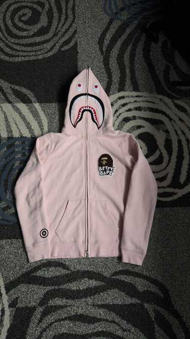 Bape Bape x Betty Fluffy Ape Head Logo Shark Full 