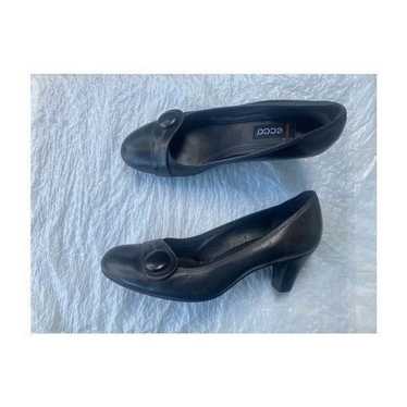 Ecco Women’s Black heels Sz 40 EUR- 10 US